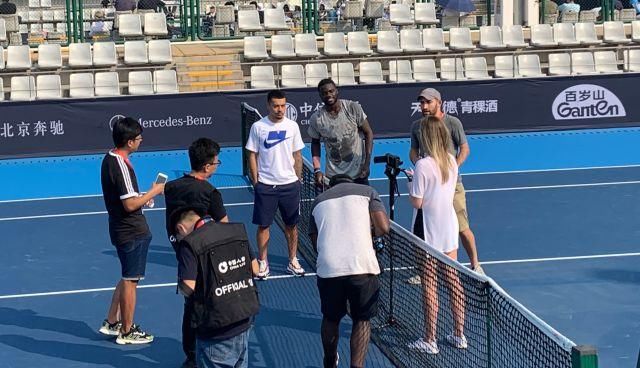 从去年起 从去年起