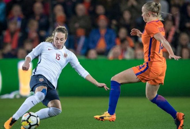 5260万美元！詹姆斯角色转变，美媒设想：湖人父子换纽约双将+首轮签