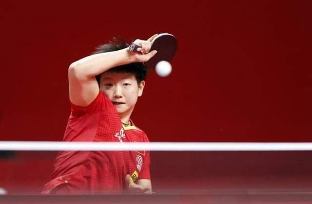 充滿了更多 充滿了更多