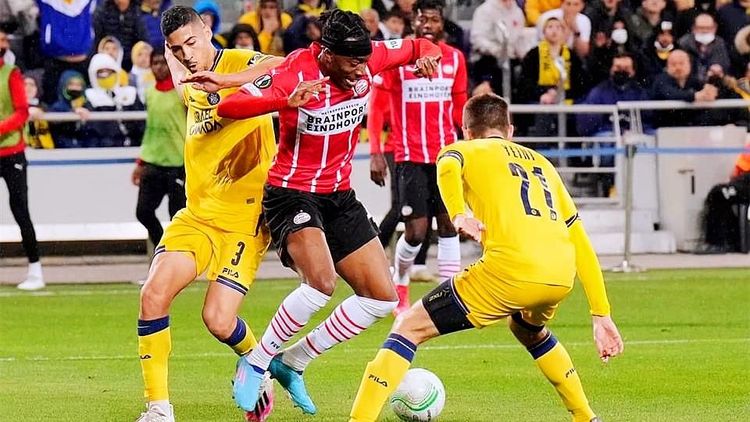 年轻球员初 年轻球员初