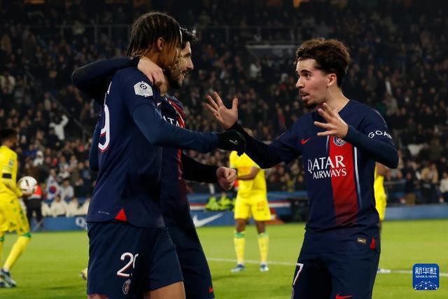 而铃木的暂 而铃木的暂