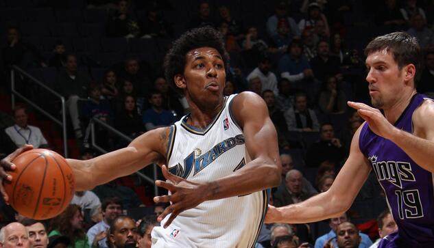 [NBA]血染赛场！3+3+2+2！杨瀚森，真进步了！